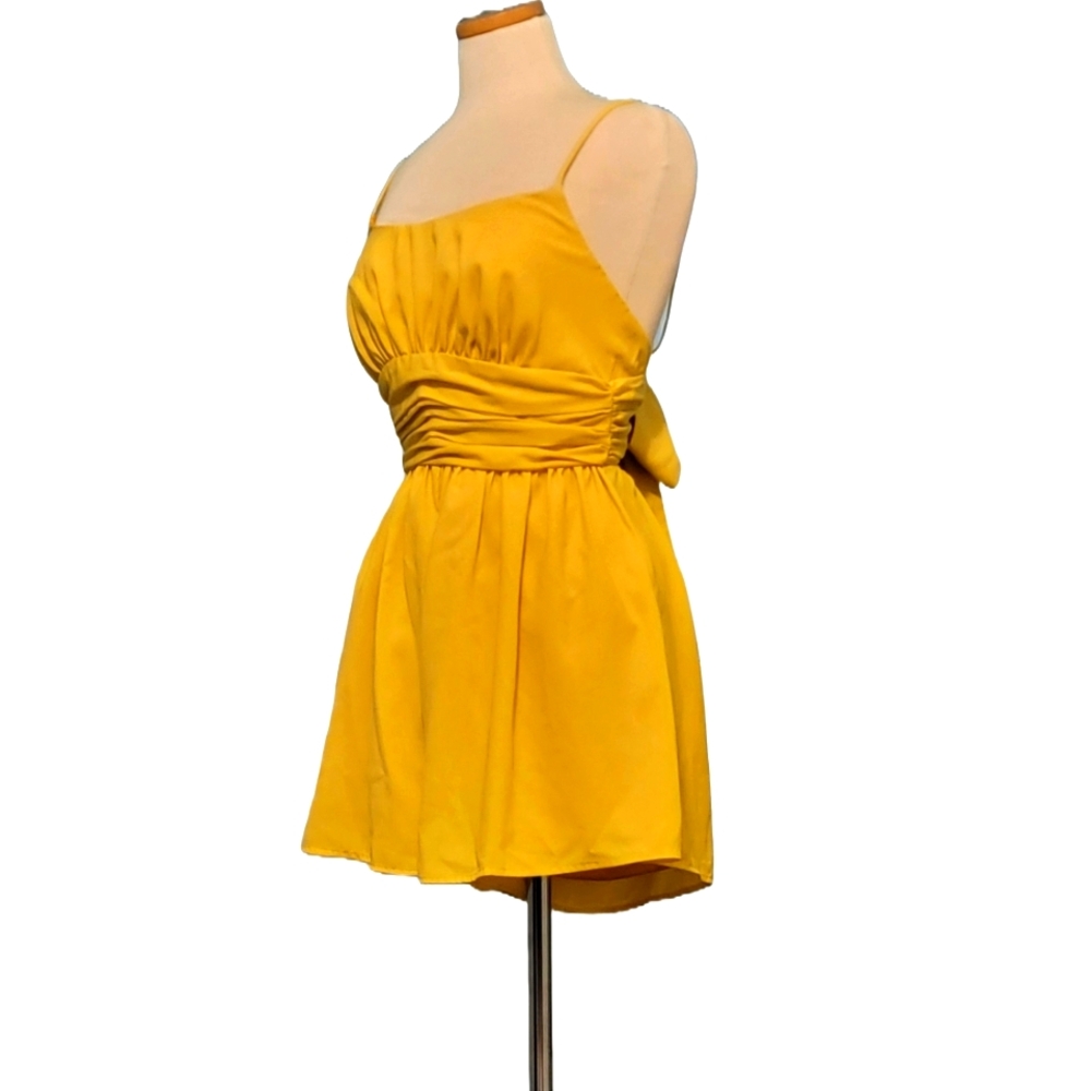 Do+Be Ruched Pocket Flare Open Back Romper - Picture 4 of 10